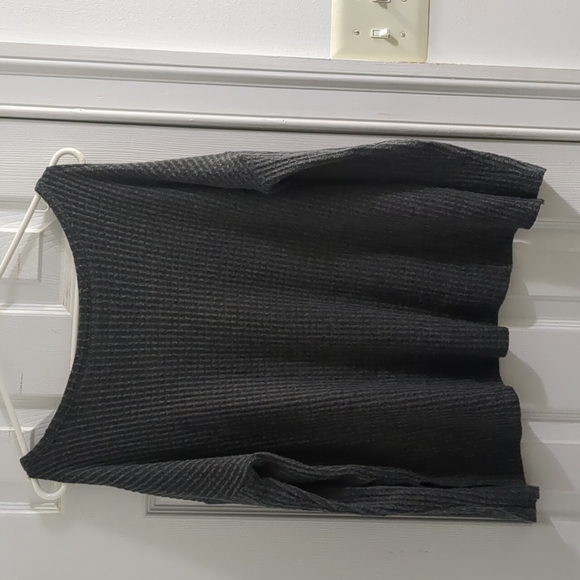 American Eagle Gray Soft & Sexy Plush Cold Shoulder Thermal Long Sleeve - Picture 3 of 7